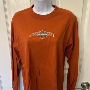 Women’s Harley Davidson long sleeve t shirt. Size Large
